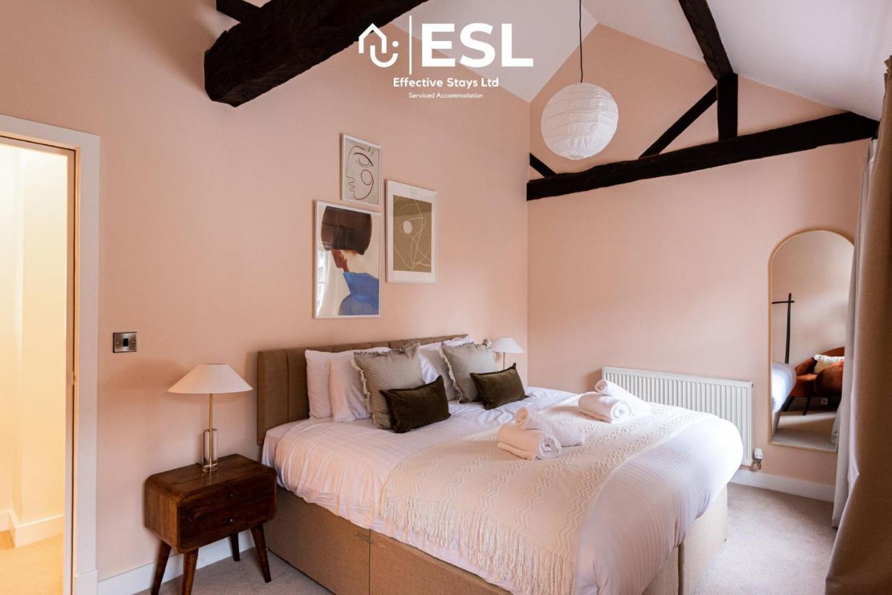 Elegant Apartment On Historic Cobbled High St Shrewsbury Town Centre Exterior foto