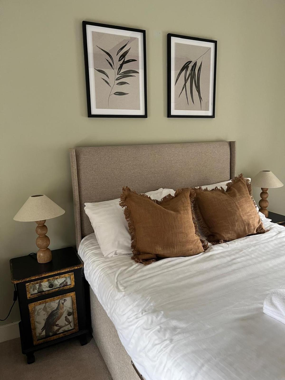 Elegant Apartment On Historic Cobbled High St Shrewsbury Town Centre Exterior foto